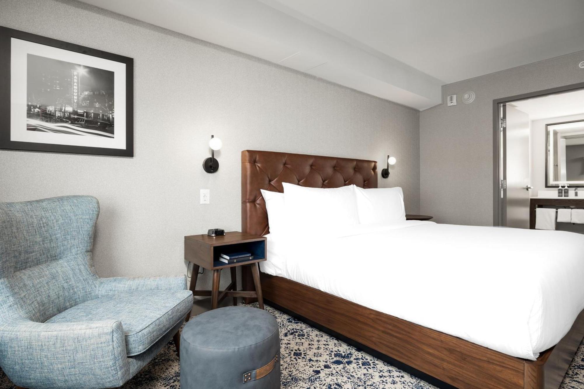 Four Points By Sheraton Kelowna Airport Exterior photo